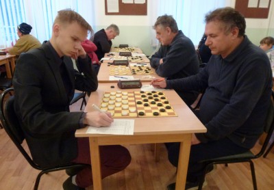 Итоги чемпионата города Брянска по стоклеточным шашкам среди мужчин и женщин.